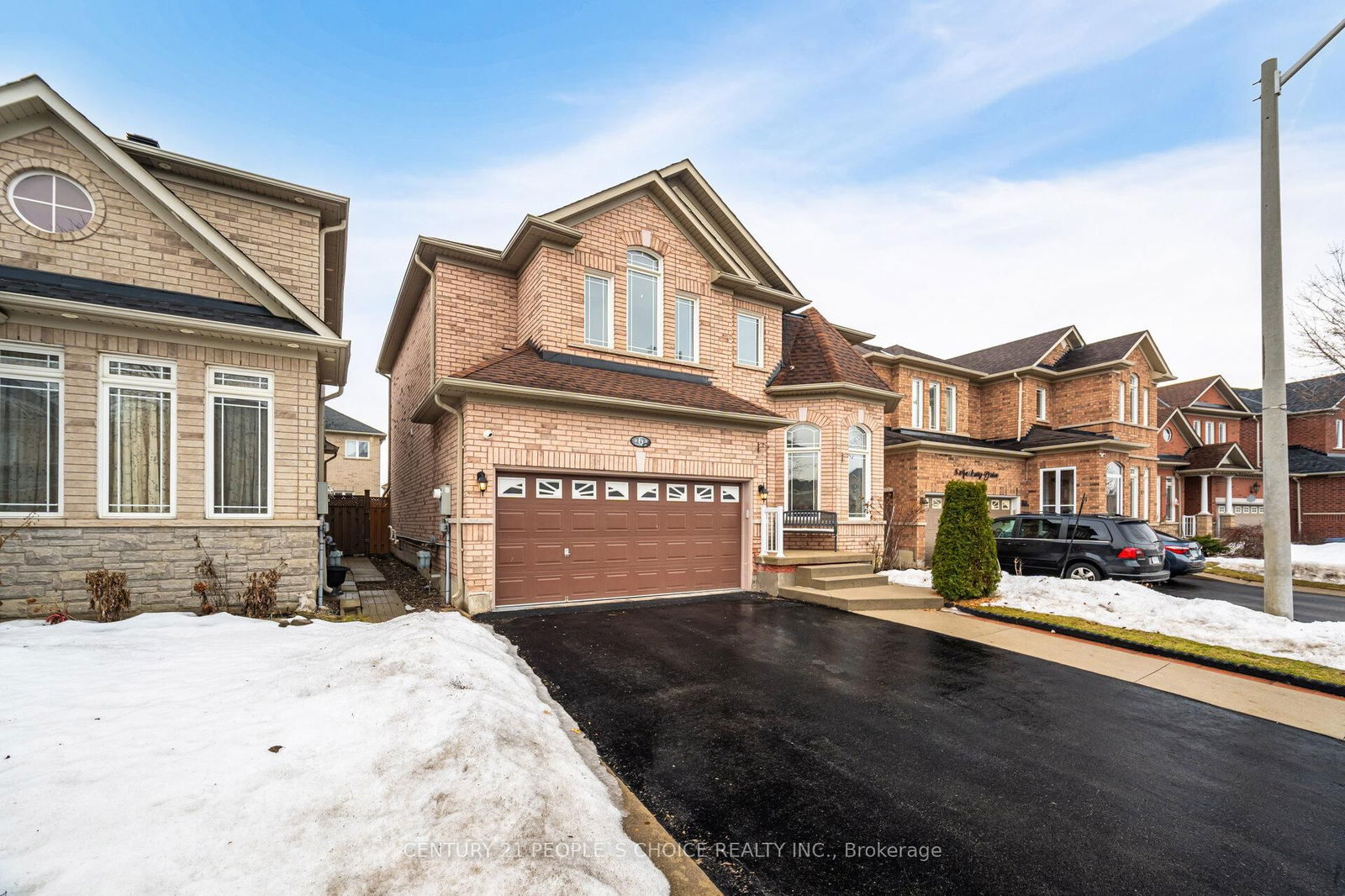 Detached House for sale at 6 Ansbury Drive, Brampton, Fletcher's Meadow, L7A 3S8 - MLS: W12028100