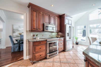 7 Elderidge Ave, Toronto - Stonegate-Queensway image-0-3