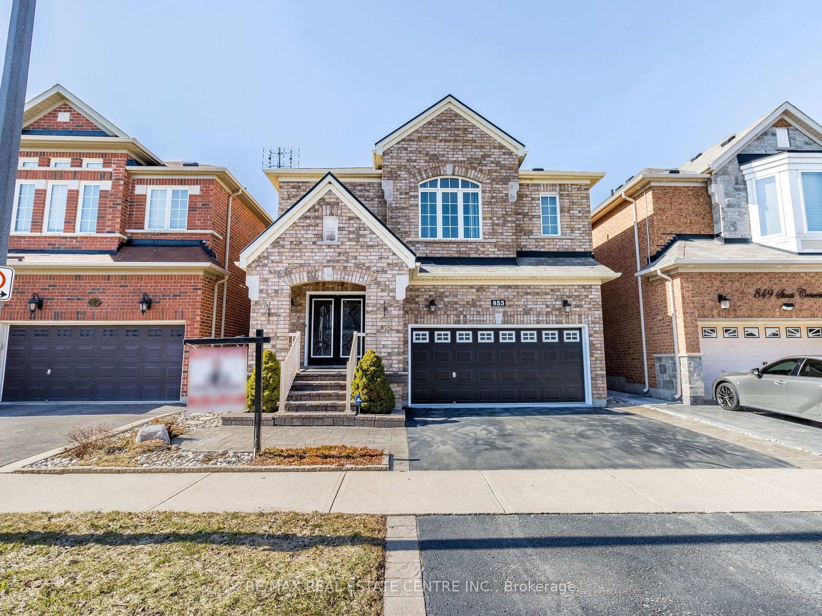 Detached House for sale at 853 Stoutt Crescent, Milton, CO Coates, L9T 7R1 - MLS: W12028385