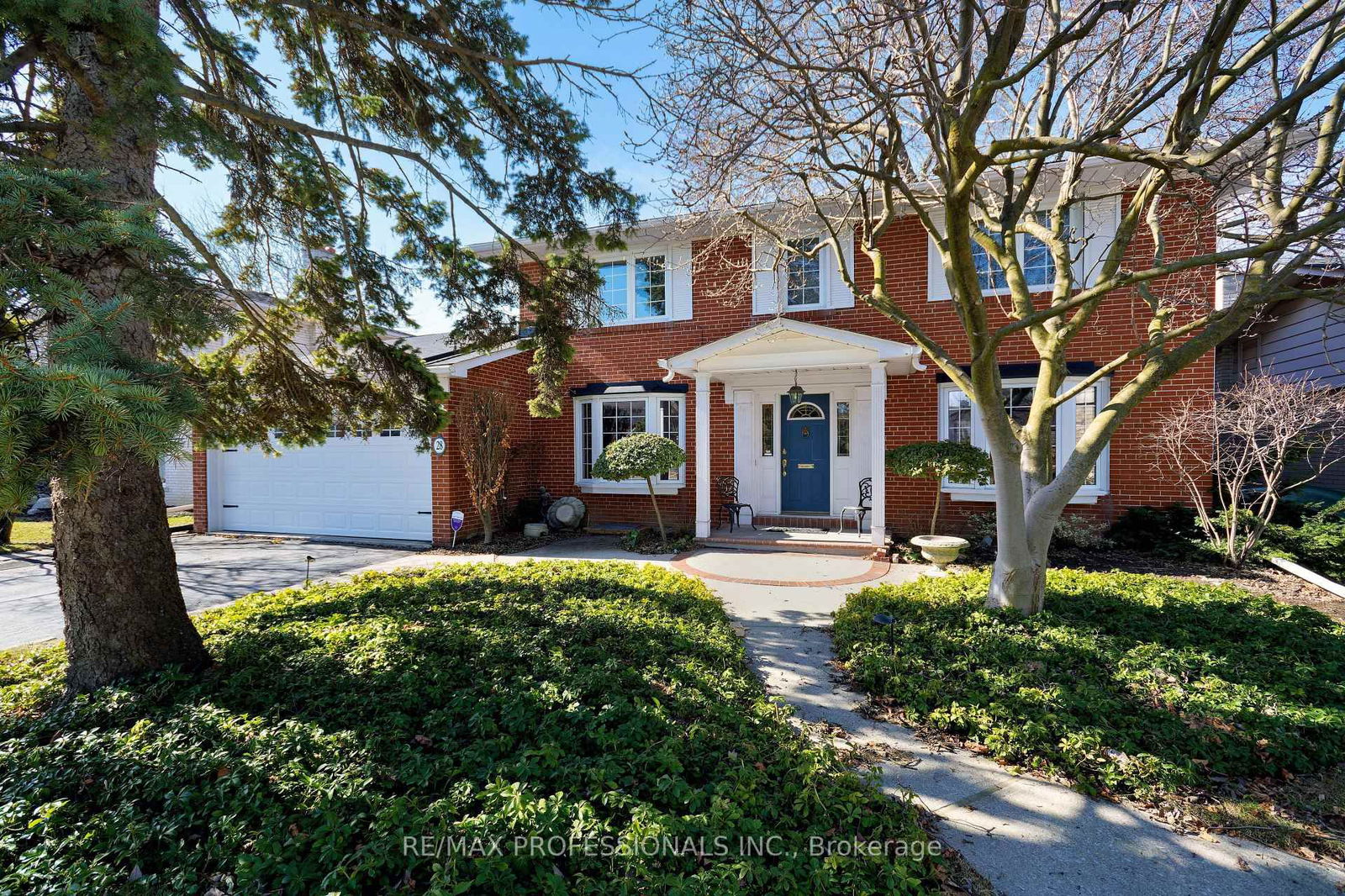 Building at 28 Markwood Crescent, Toronto, Markland Wood