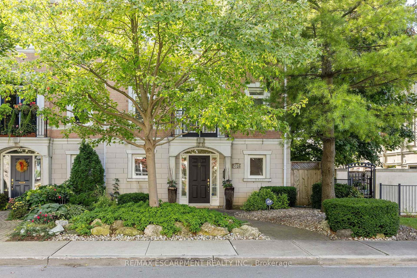 Townhouse for sale at 126 Brant Street, Oakville, OO Old Oakville, L6K 3X6 - MLS: W12028765