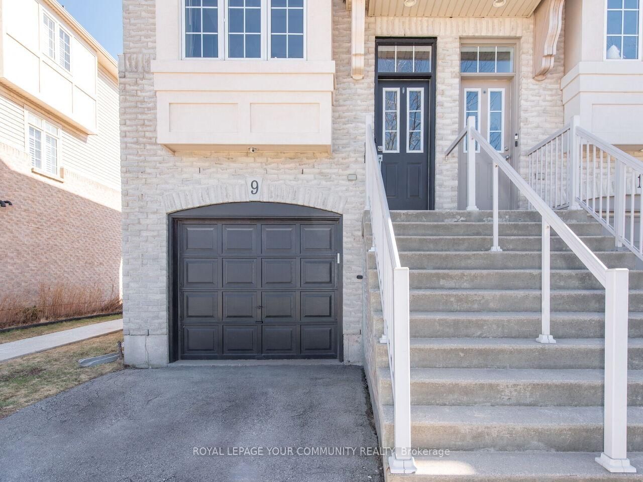 Townhouse for sale at 9-5080 Fairview Street, Burlington, Appleby, L7L 7E9 - MLS: W12028949