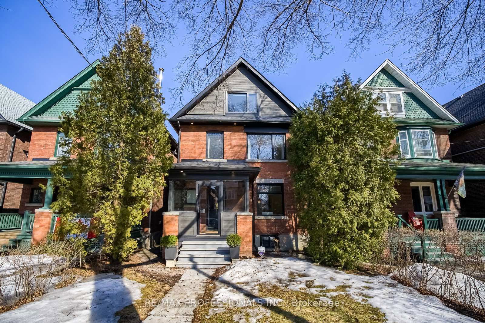 Detached House for sale at 21 Alhambra Avenue, Toronto, High Park-Swansea, M6R 2S4 - MLS: W12028978