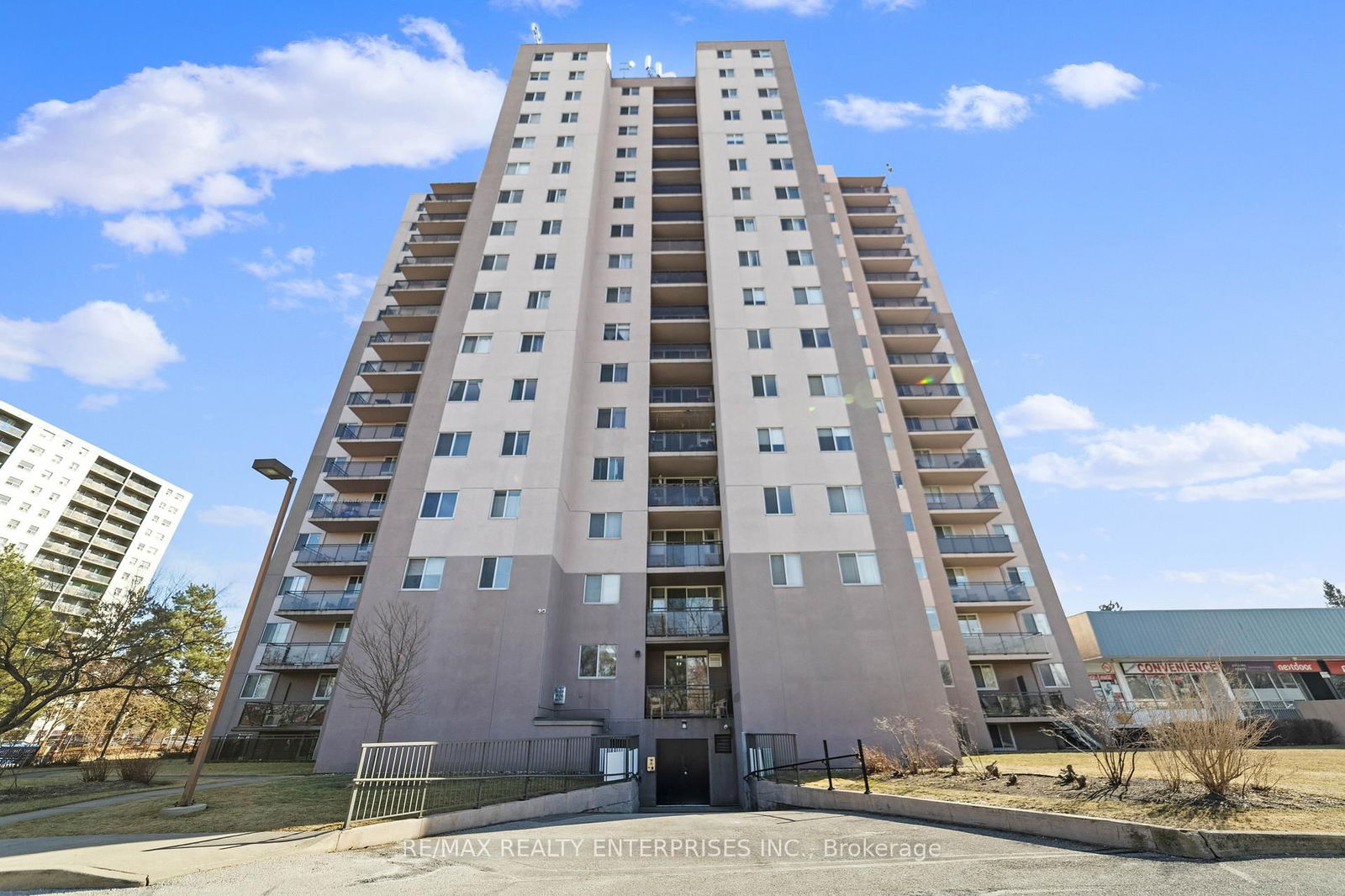 Condo for sale at 1402-975 WARWICK Court, Burlington, LaSalle, L7T 3Z7 - MLS: W12029049