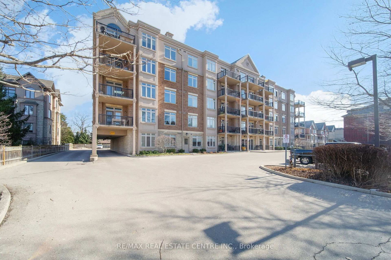 Condo for sale at 201-396 Plains Road, Burlington, LaSalle, L7T 2C8 - MLS: W12029109