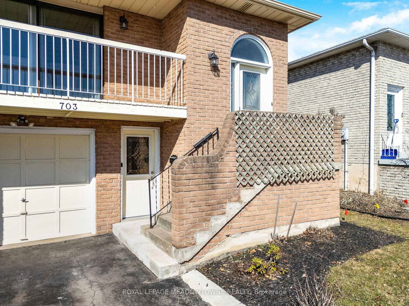 home for sale on 703 Laurier Avenue