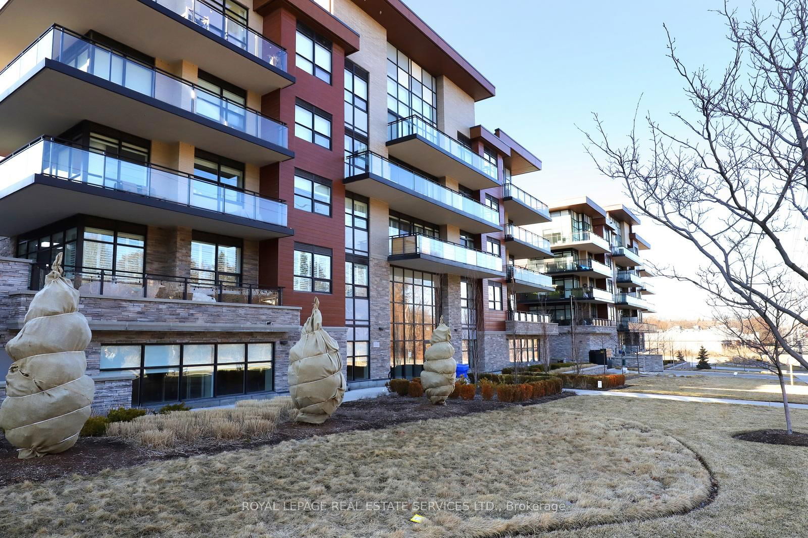 Condo for sale at 433-1575 Lakeshore Road, Mississauga, Clarkson, L5J 0B1 - MLS: W12029169