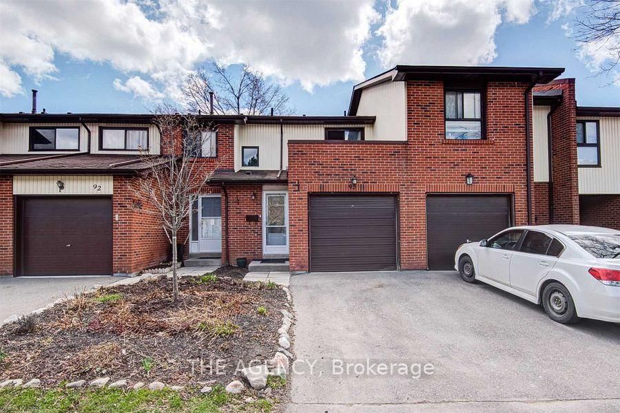 Townhouse for sale at 93-93 Foster Crescent, Brampton, Brampton North, L6V 3M8 - MLS: W12029228