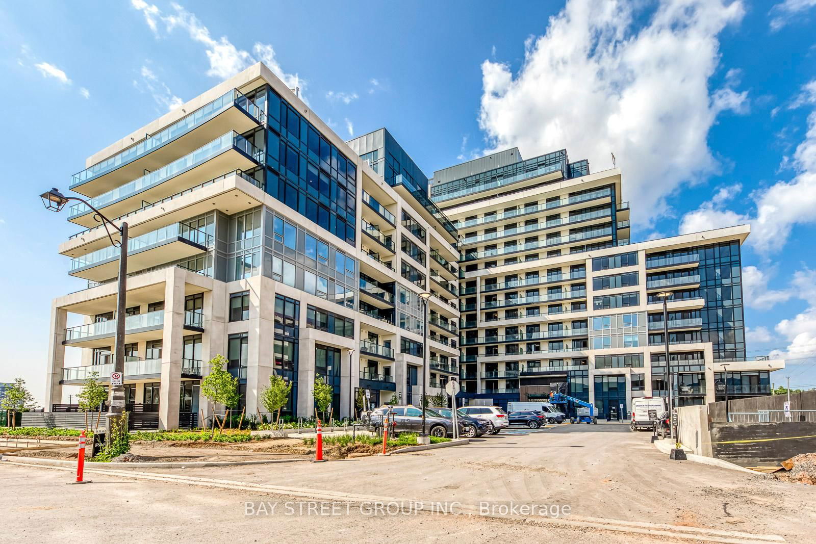 Condo for lease at 525-3200 William Coltson Avenue, Oakville, JM Joshua Meadows, L6H 7W6 - MLS: W12029337