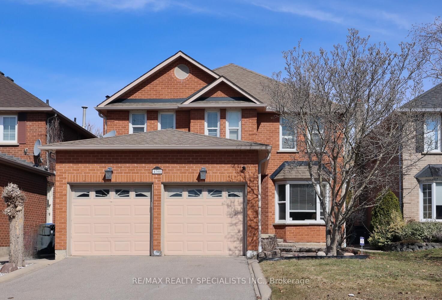 Detached House for sale at 4705 Rathkeale Road, Mississauga, East Credit, L5V 1J8 - MLS: W12029387