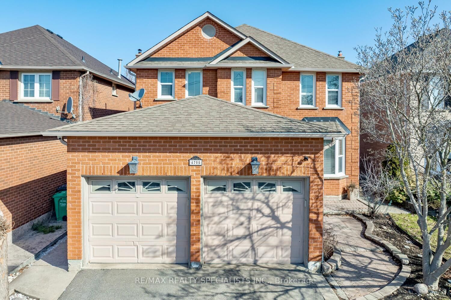 Detached House for sale at 4705 Rathkeale Road, Mississauga, East Credit, L5V 1J8 - MLS: W12029387