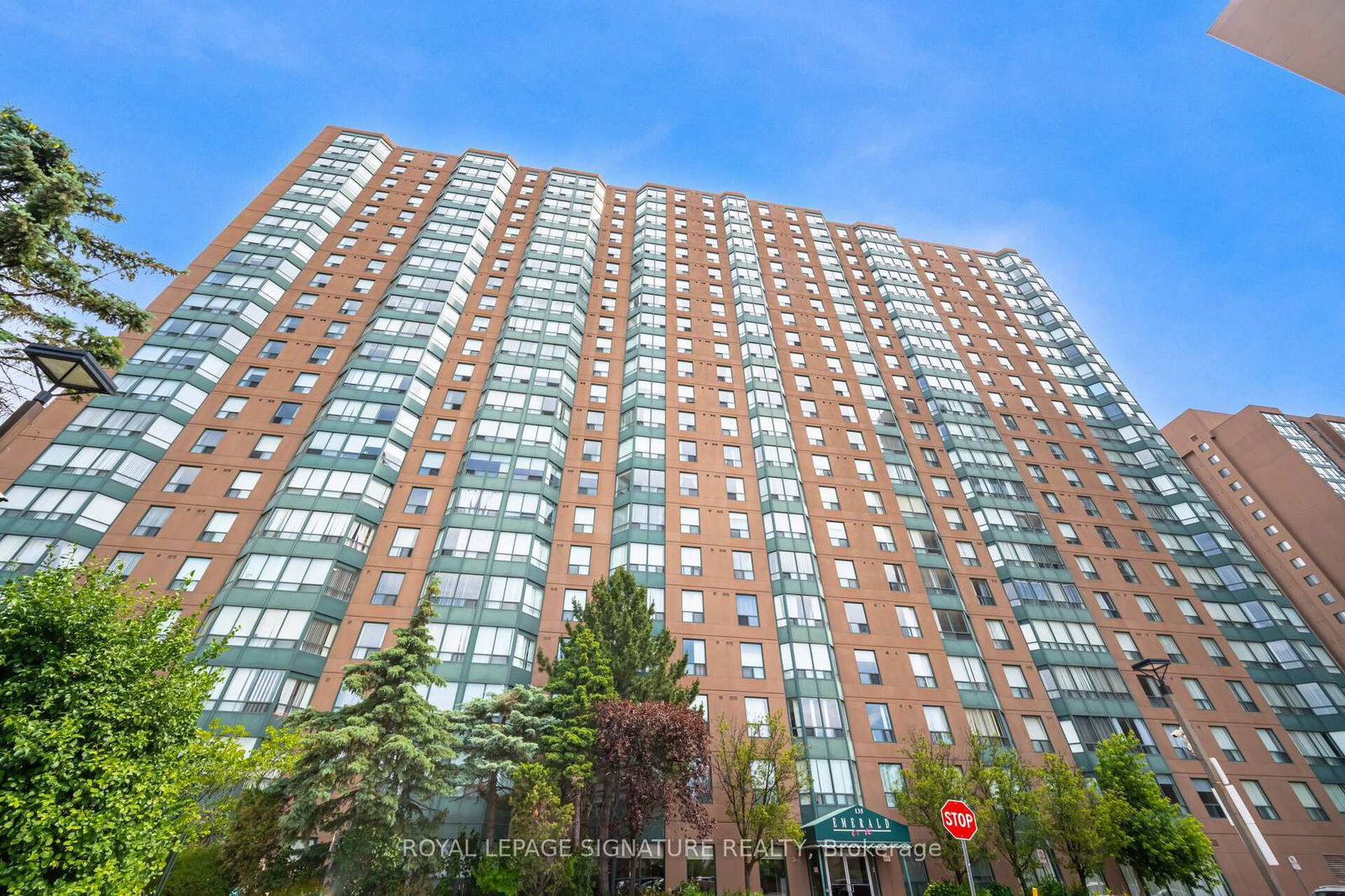 Condo for sale at 2206-135 Hillcrest Avenue, Mississauga, Cooksville, L5B 4B1 - MLS: W12029429