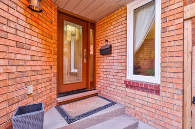 2009 Lumberman Lane, Oakville - Glen Abbey image-0-4