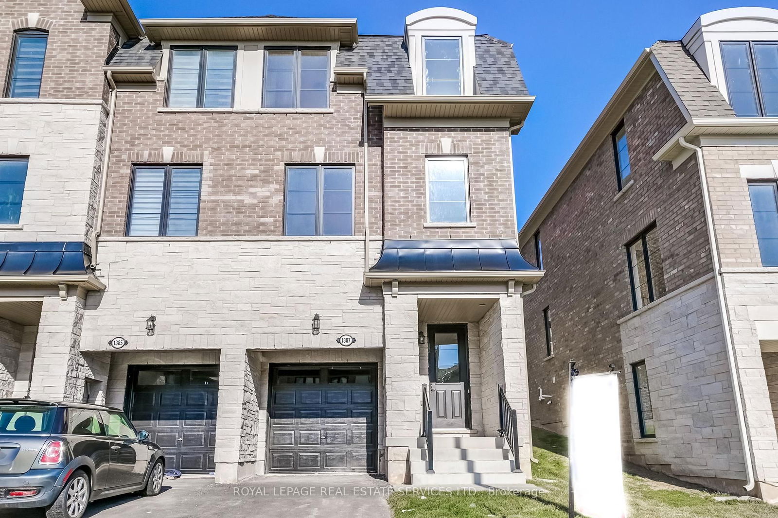 Townhouse for sale at 1387 Almonte Drive, Burlington, Tyandaga, L7P 0V6 - MLS: W12029749