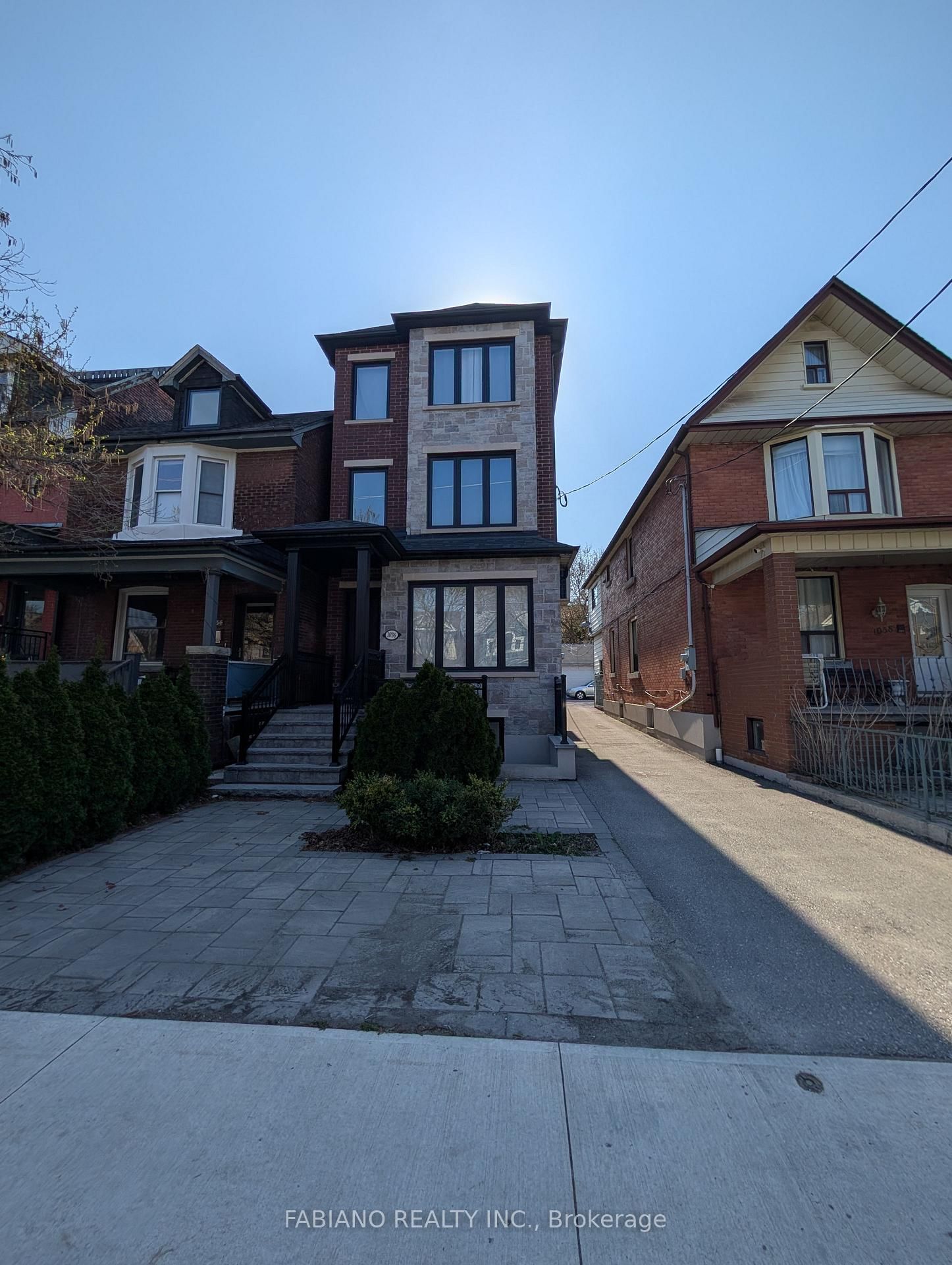 Semi-Detached House for lease at Lower-1036 Dovercourt Road, Toronto, Dovercourt-Wallace Emerson-Junction, M6H 2X8 - MLS: W12029945
