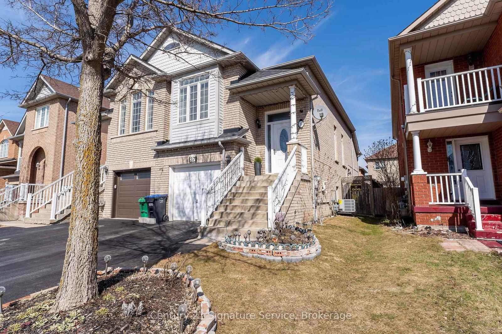 Semi-Detached House for sale at 37 Newark Way, Brampton, Fletcher's Meadow, L7A 2W8 - MLS: W12029952