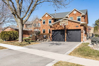 1463 Greenbriar Dr, Oakville - Glen Abbey image-0-1