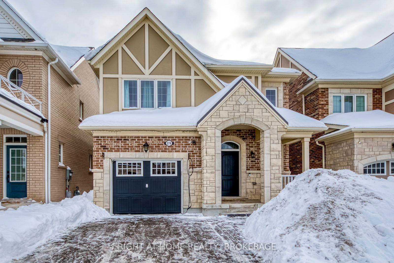 Detached House for sale at 274 Sixteen Mile Drive, Oakville, GO Glenorchy, L6M 0V8 - MLS: W12030177