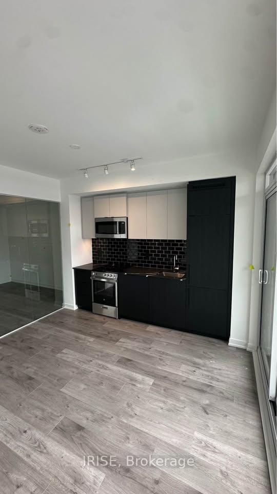 Condo for lease at 323-285 Dufferin Street, Toronto, South Parkdale, M6K 1Z5 - MLS: W12030206