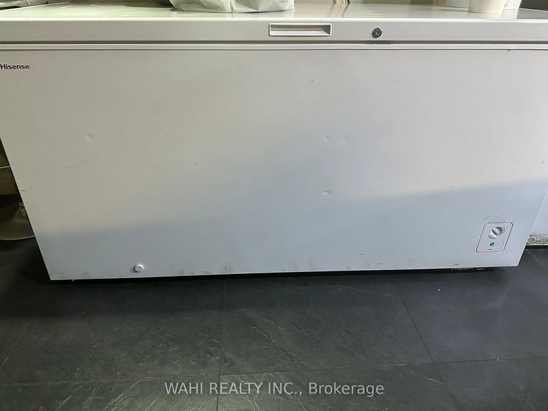 650 Plains Rd E, Burlington, L7T 2E9 | Image 2