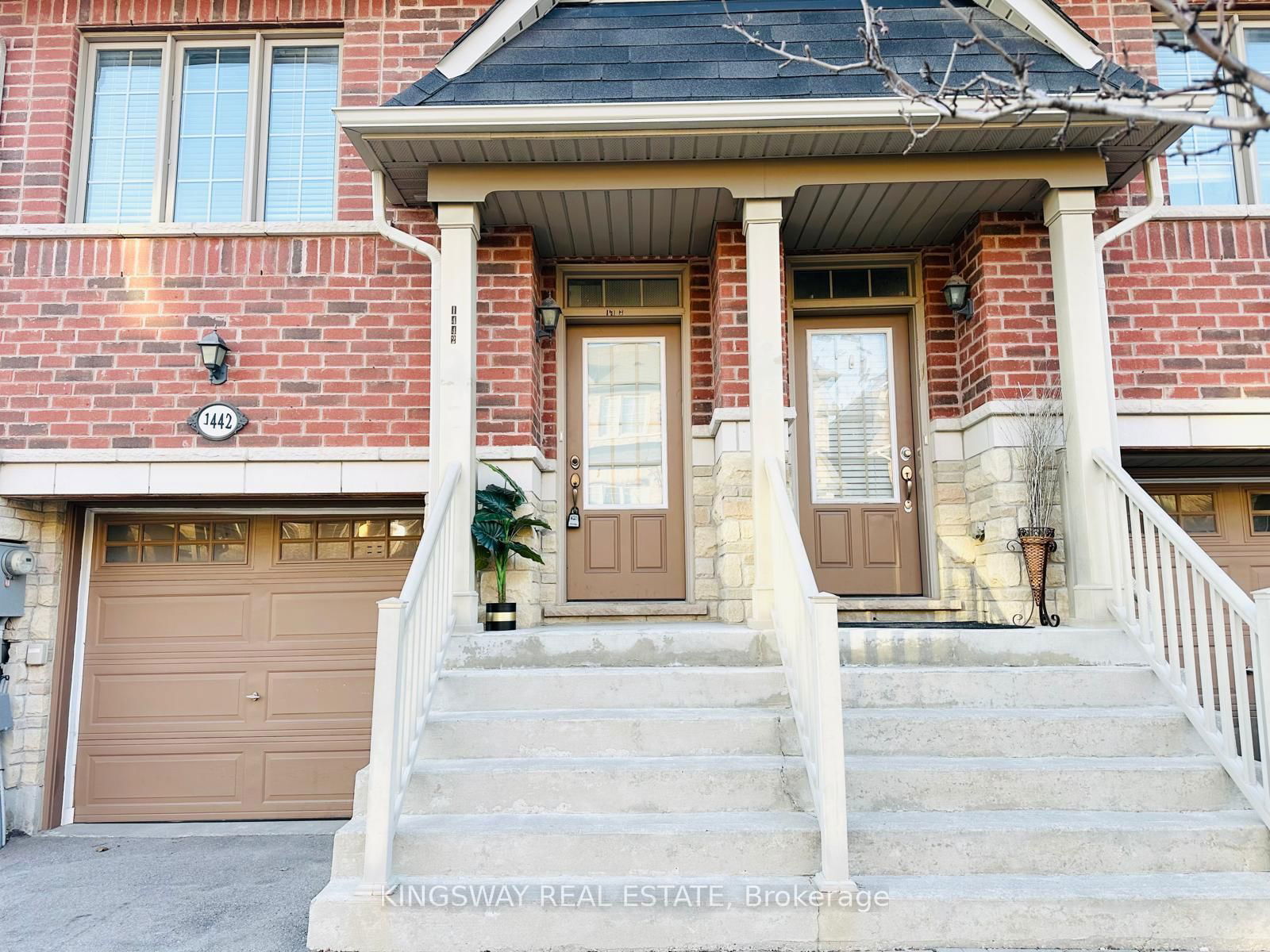 Townhouse for sale at 1442 Granrock Crescent, Mississauga, East Credit, L5V 1N4 - MLS: W12030468