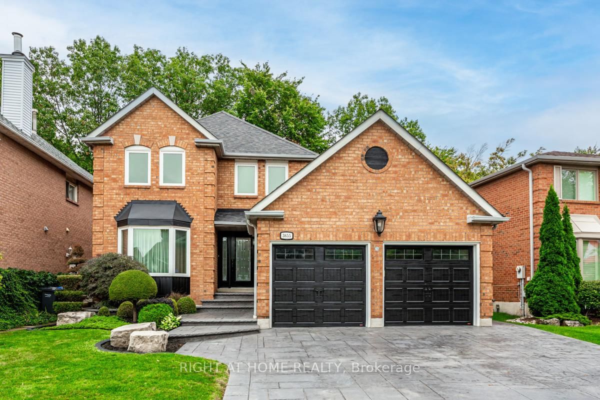 Detached House for sale at 3655 Loyalist Drive, Mississauga, Erin Mills, L5L 4T6 - MLS: W12030487