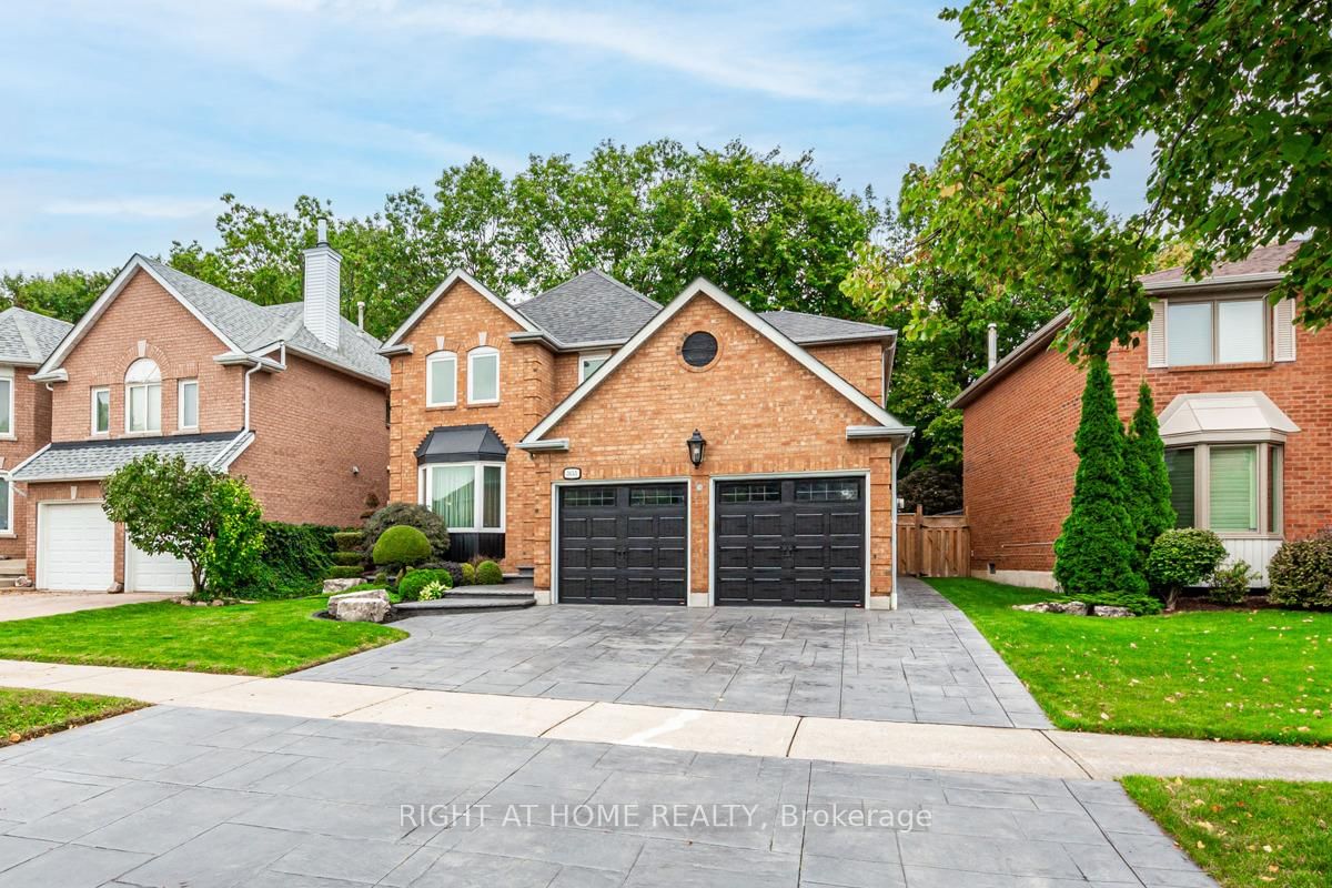 Detached House for sale at 3655 Loyalist Drive, Mississauga, Erin Mills, L5L 4T6 - MLS: W12030487