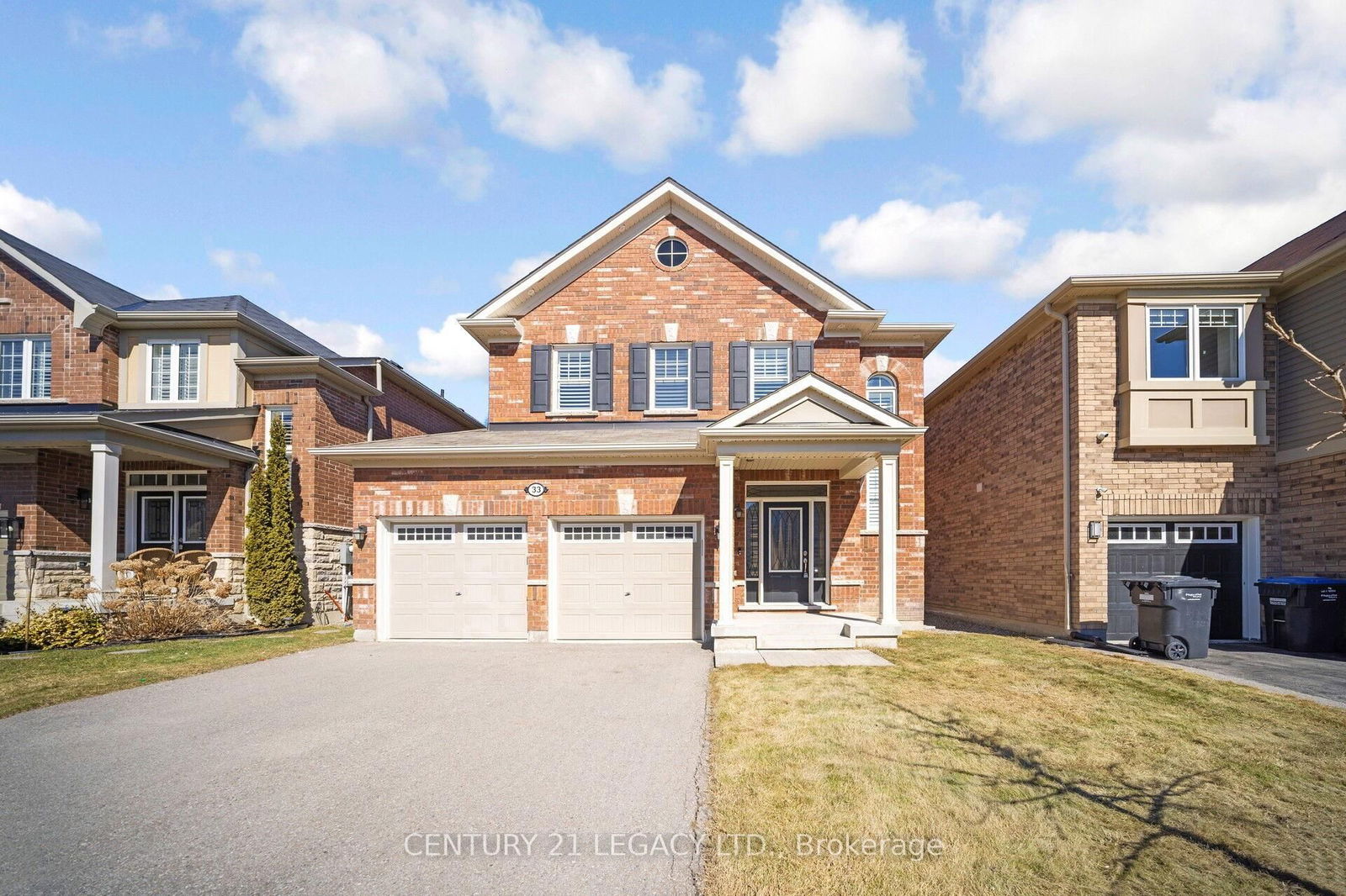 Detached House for sale at 33 Callandar Road, Brampton, Northwest Brampton, L7A 4T8 - MLS: W12030537