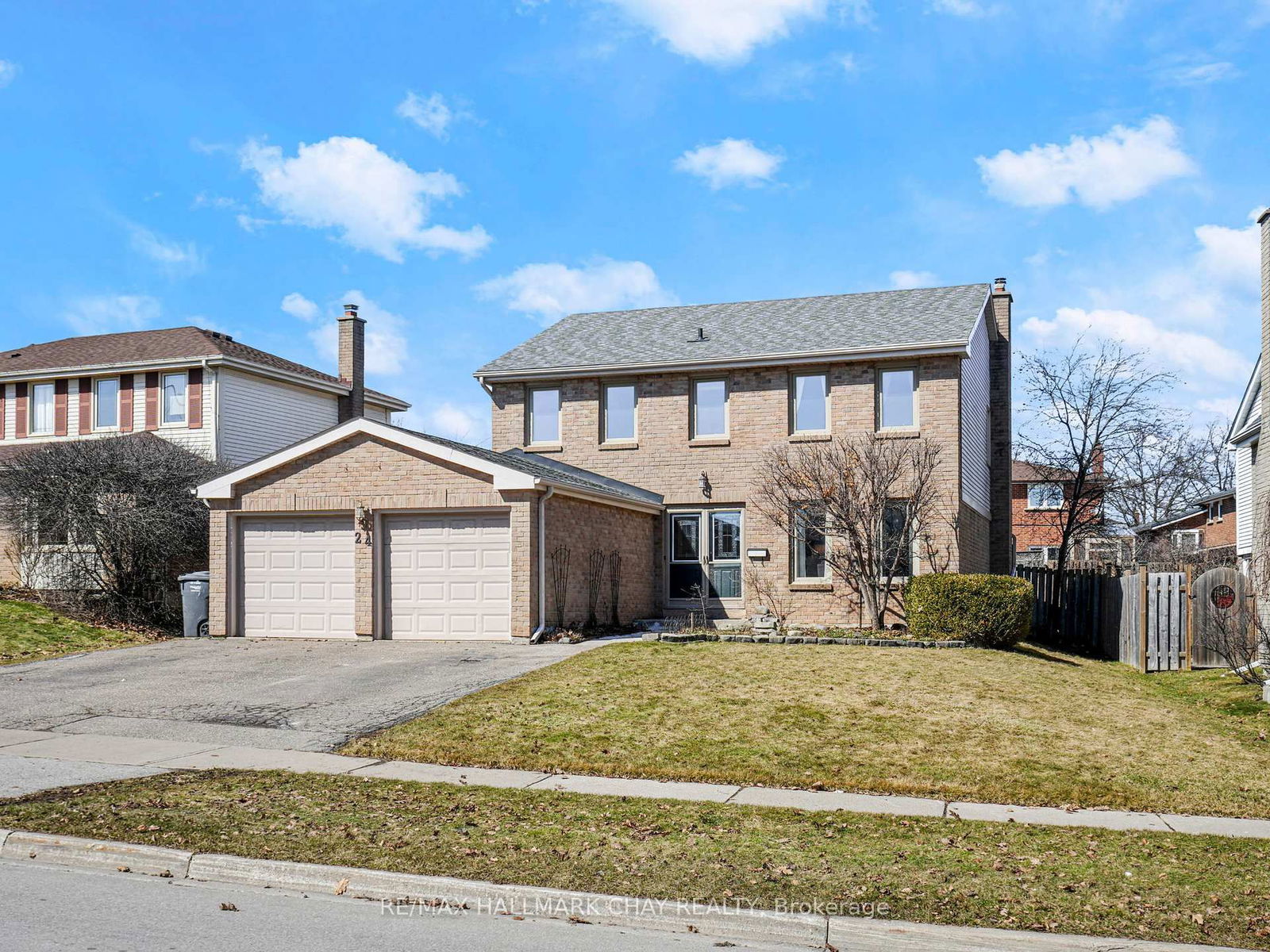 Detached House for sale at 24 Mansion Street, Brampton, Central Park, L6S 3E2 - MLS: W12030634