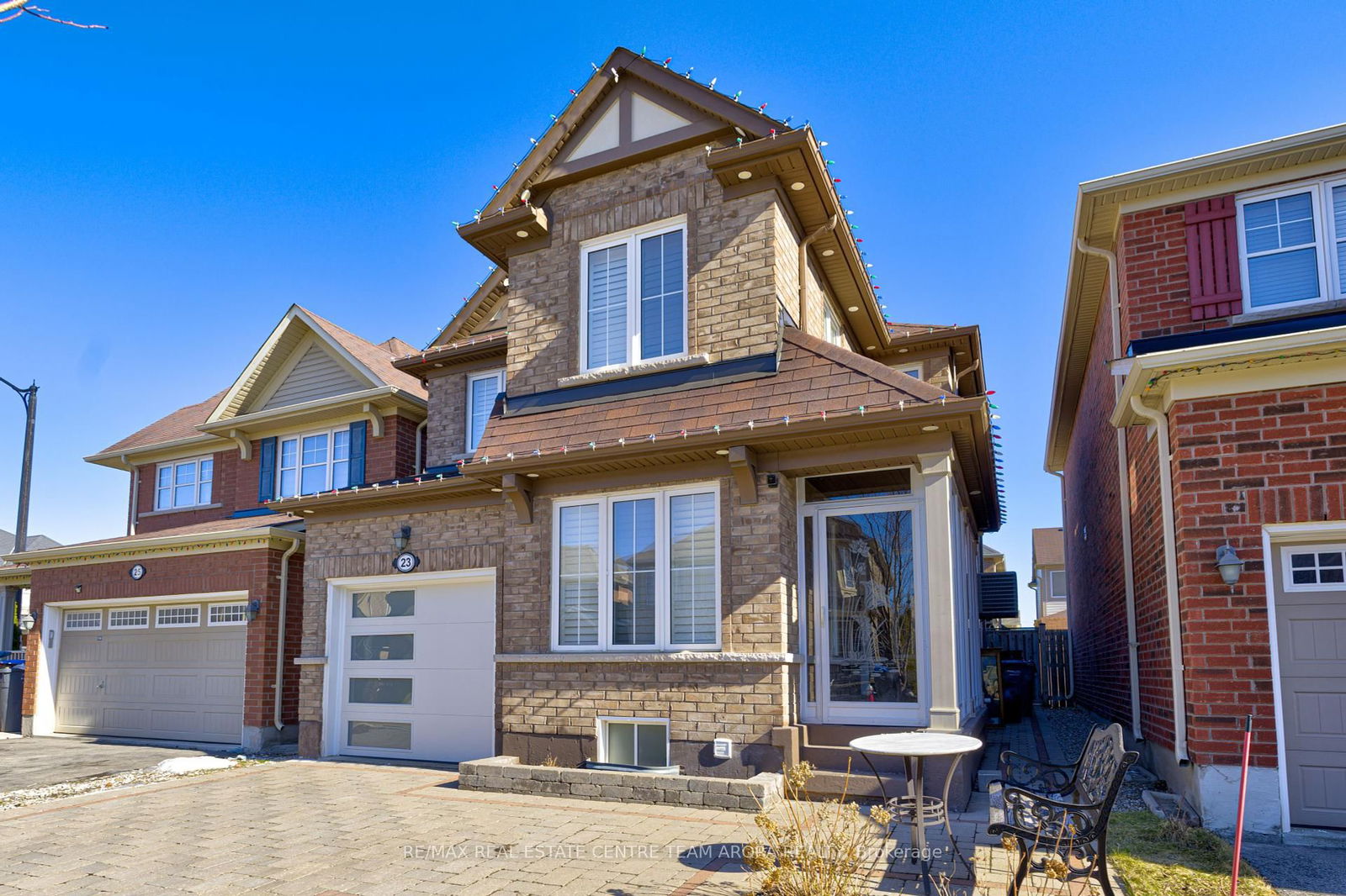 Detached House for sale at 23 Berberis Crescent, Brampton, Northwest Brampton, L7A 0V4 - MLS: W12030822