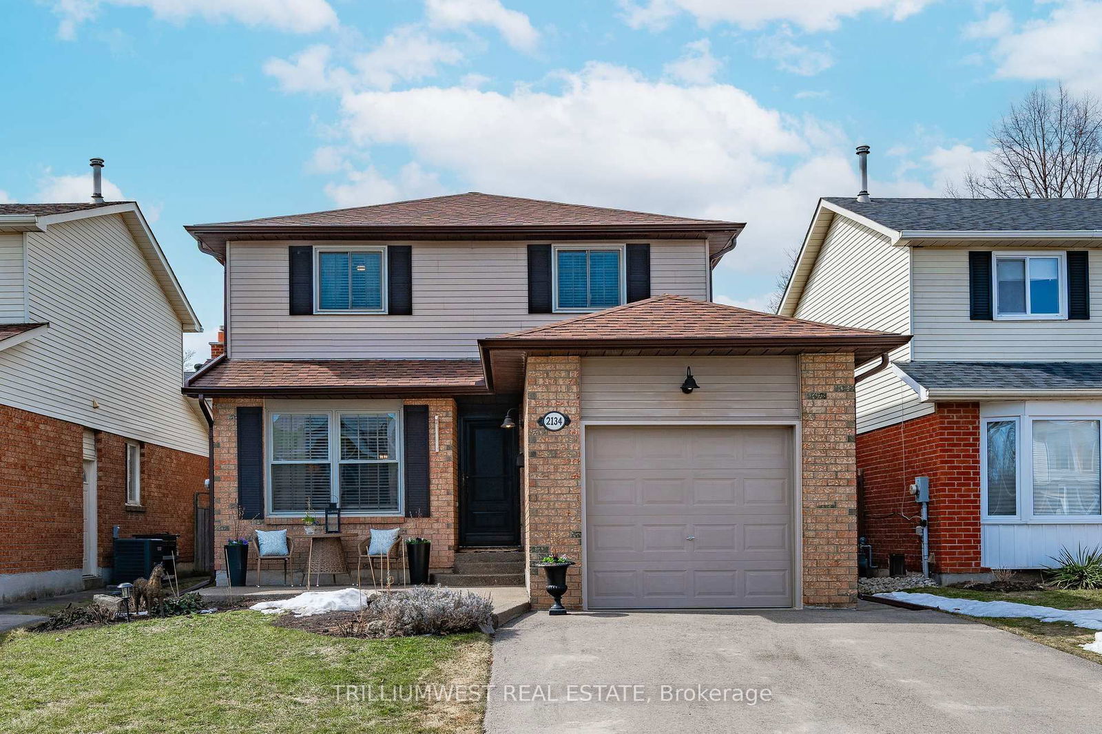 Detached House for sale at 2134 Clipper Crescent, Burlington, Headon, L7M 2P6 - MLS: W12030908