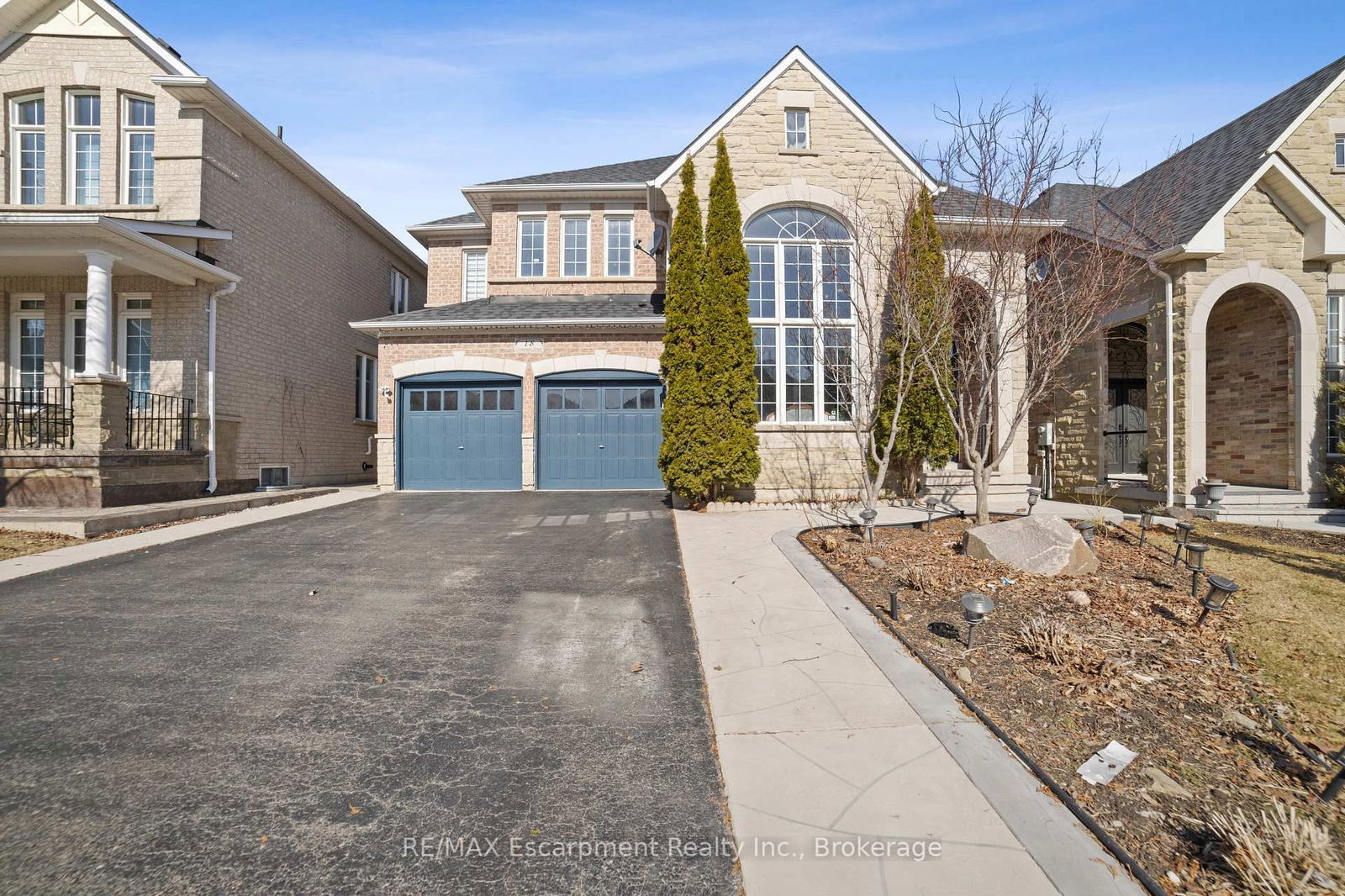 Detached House for sale at 18 Cooperage Street, Brampton, Bram West, L6Y 5J2 - MLS: W12031017