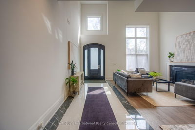 2457 Ventura Dr, Oakville - West image-0-3