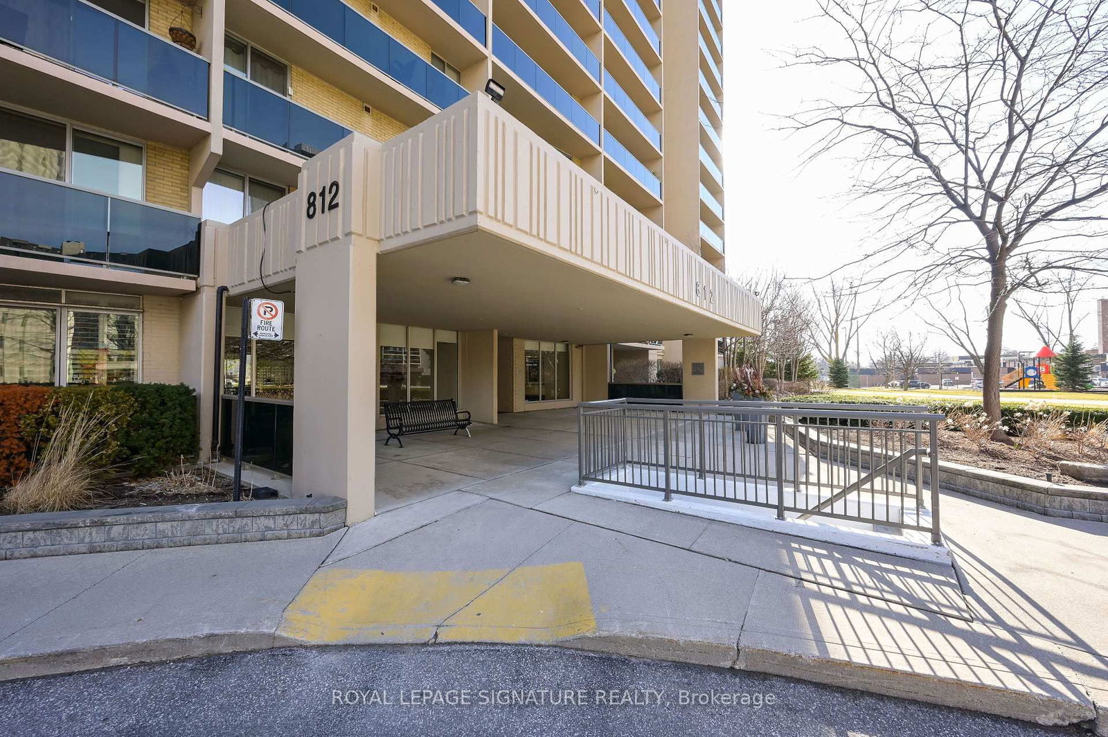 Condo for sale at 907-812 Burnhamthorpe Road, Toronto, Markland Wood, M9C 4W1 - MLS: W12031270