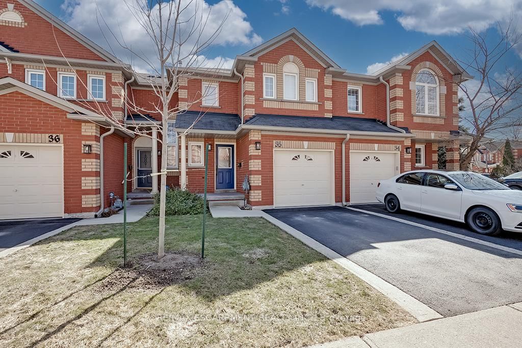 Townhouse for sale at 35-2022 Atkinson Drive, Burlington, Rose, L7M 4H6 - MLS: W12031957