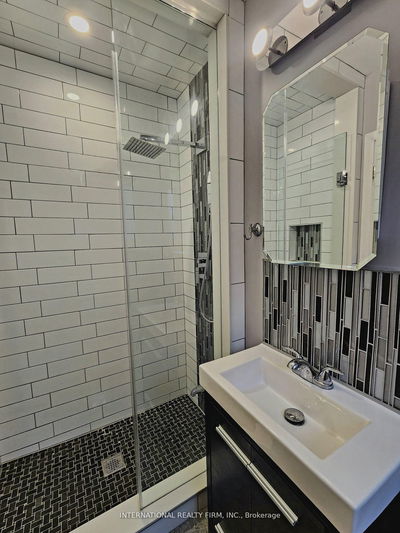 Unit Bsmt — 39 Windhill Cres, Toronto - Humberlea-Pelmo Park W4 image-0-1