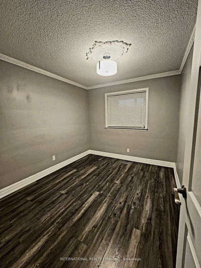 Unit Bsmt — 39 Windhill Cres, Toronto - Humberlea-Pelmo Park W4 image-0-2