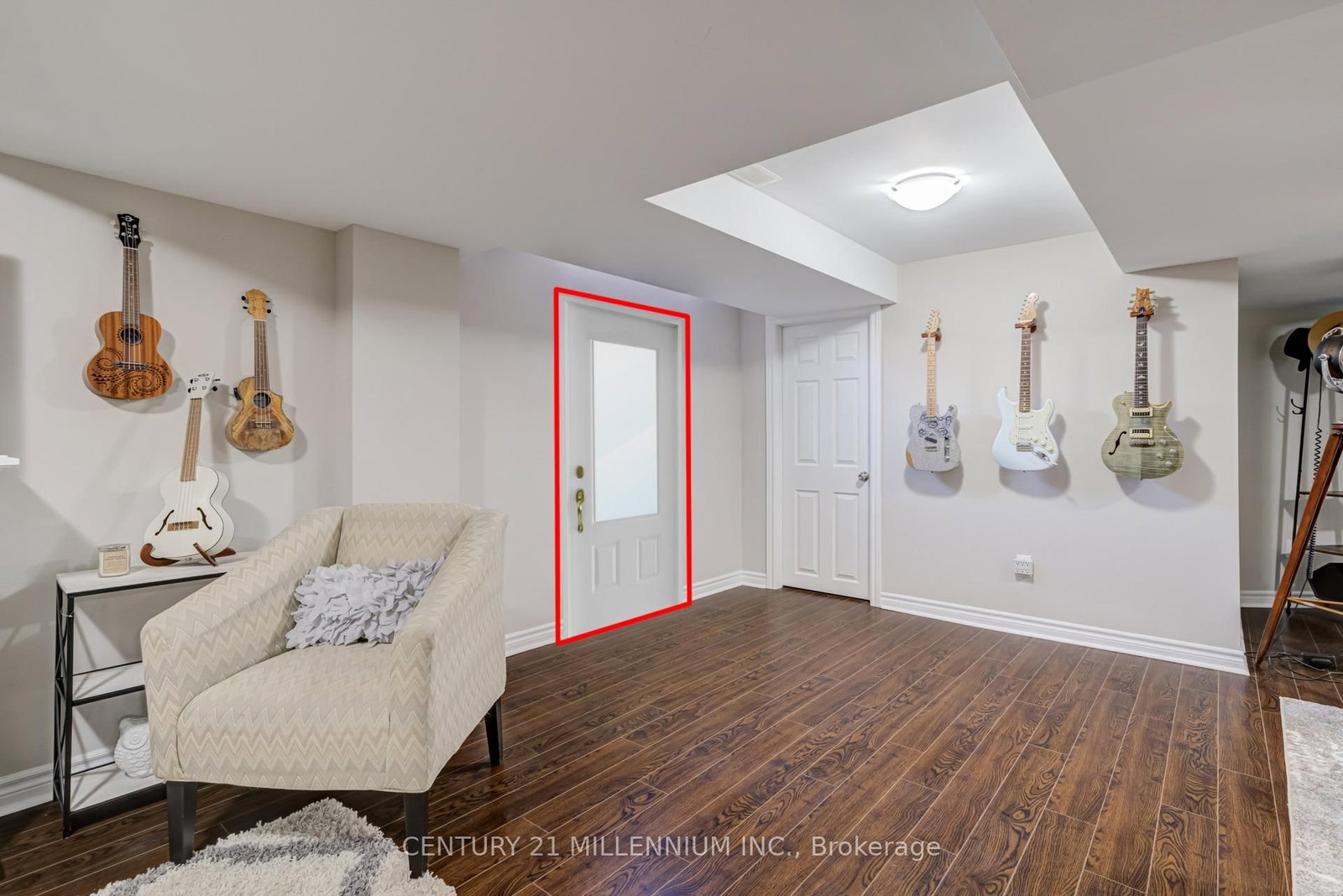 Listing Image 32