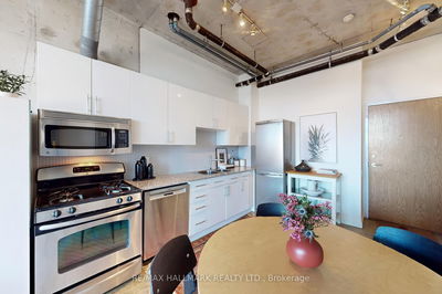 Unit 604 — 369 Sorauren Ave, Toronto - Roncesvalles image-0-2