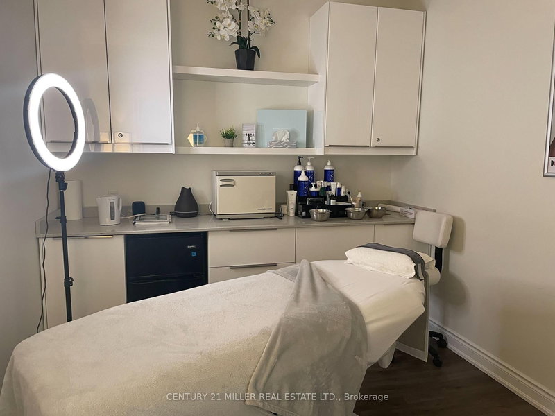 101 - 4125 UPPER MIDDLE Rd, Burlington, L7M 4W8 | Image 2