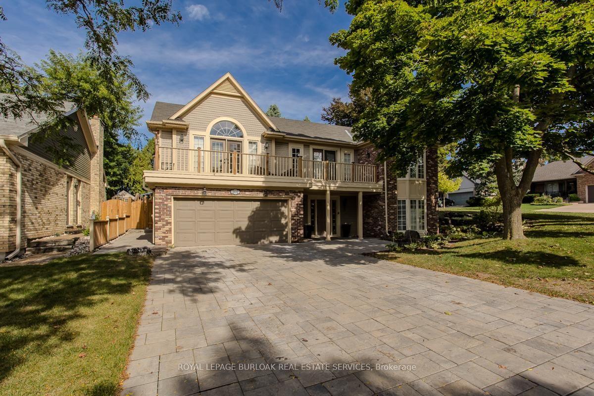 Detached House for sale at 2031 Foster Court, Burlington, Brant Hills, L7P 4P4 - MLS: W12032534