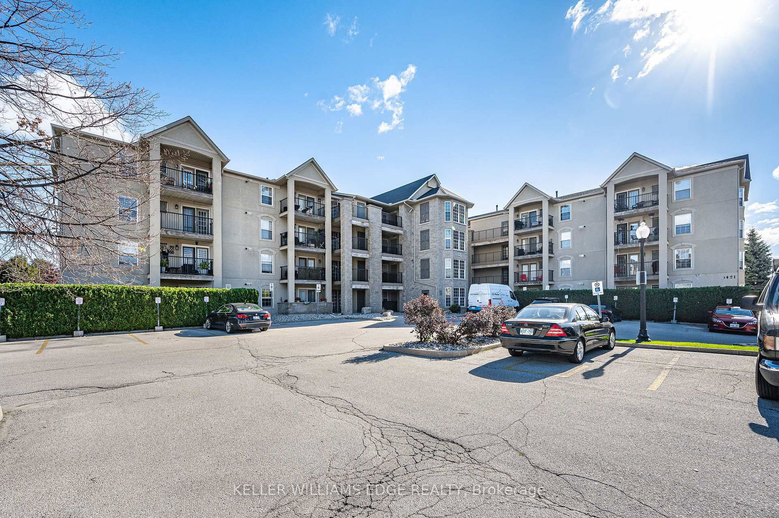 Condo for sale at 410-1421 WALKERS LINE N/A, Burlington, Tansley, L7M 4P4 - MLS: W12032593