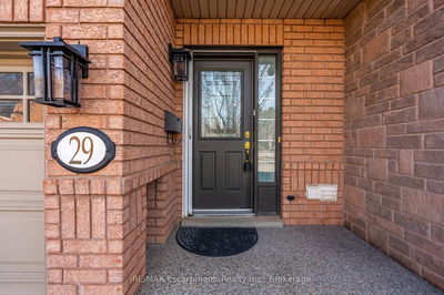 Unit 29 — 1050 Grand Blvd, Oakville - Falgarwood image-0-1