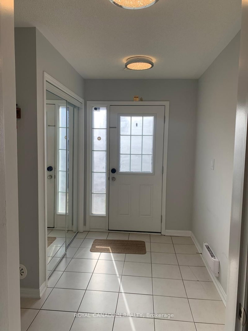 24 Midhope Way, Brampton, L6Y 5W6 | Image 3