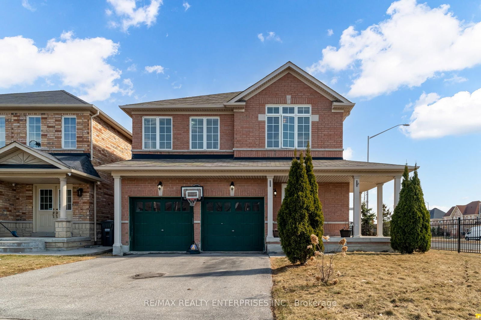 Detached House for sale at 148 Bayhampton Drive, Brampton, Vales of Castlemore, L6P 3A8 - MLS: W12032921