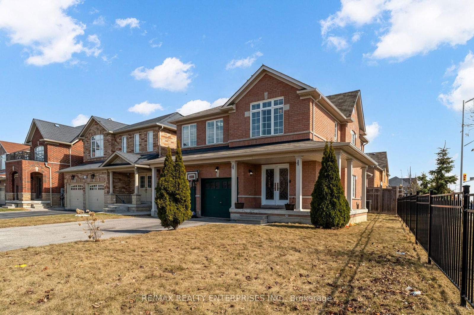 Detached House for sale at 148 Bayhampton Drive, Brampton, Vales of Castlemore, L6P 3A8 - MLS: W12032921