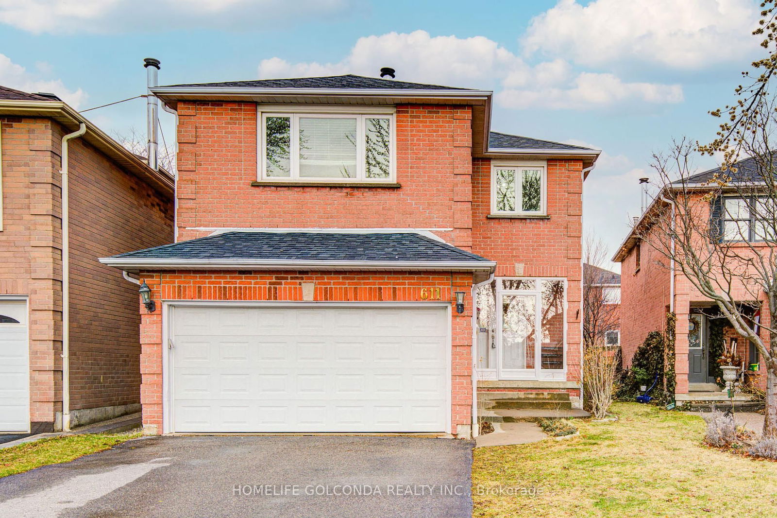 Detached House for sale at 611 Stapleford Terrace, Mississauga, Hurontario, L5R 3J2 - MLS: W12033281