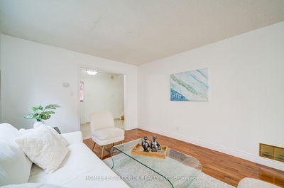 611 Stapleford Terr, Mississauga - Hurontario image-0-2