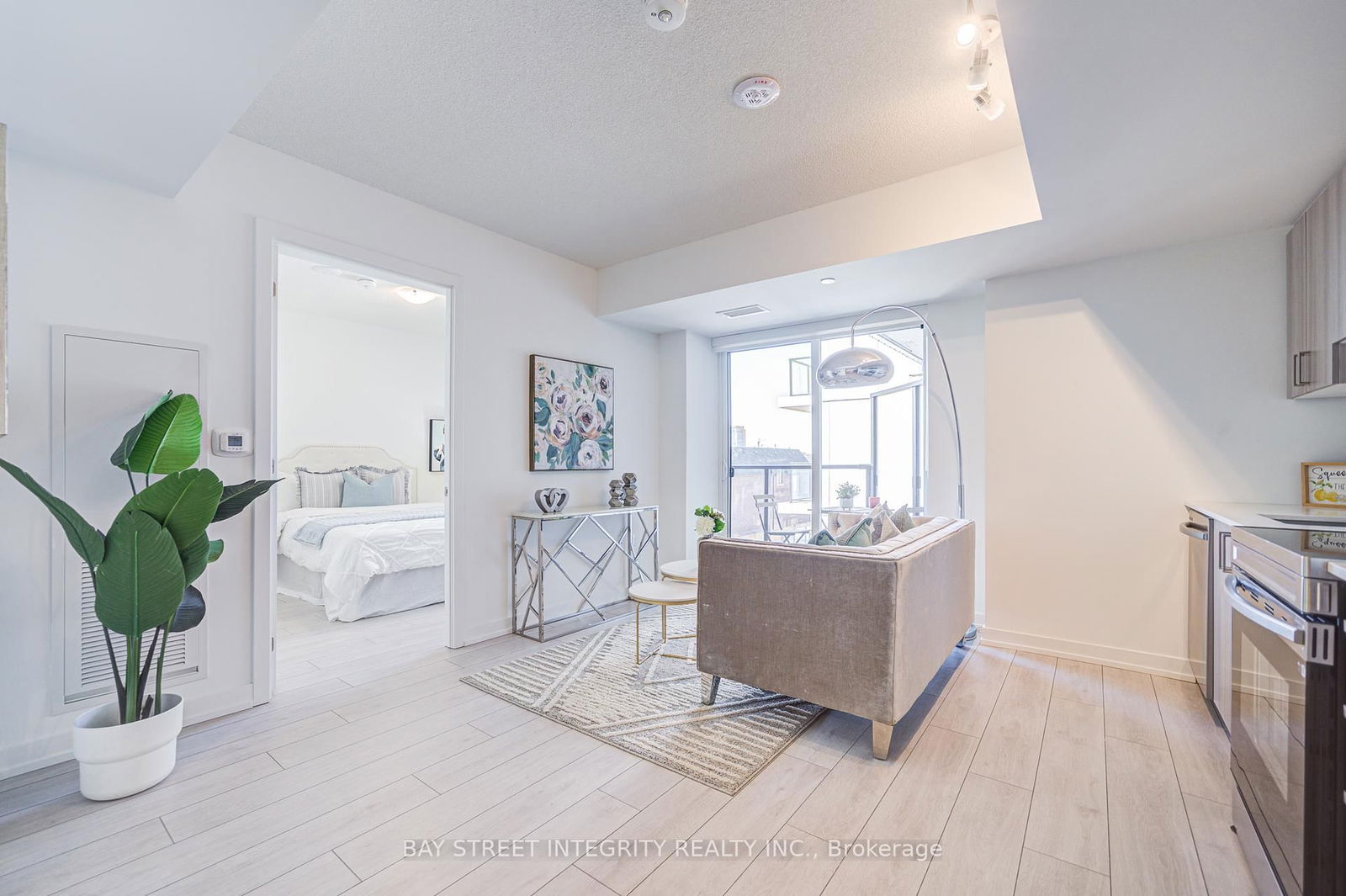 Condo for sale at 304-556 Marlee Avenue, Toronto, Yorkdale-Glen Park, M6B 0B1 - MLS: W12033380