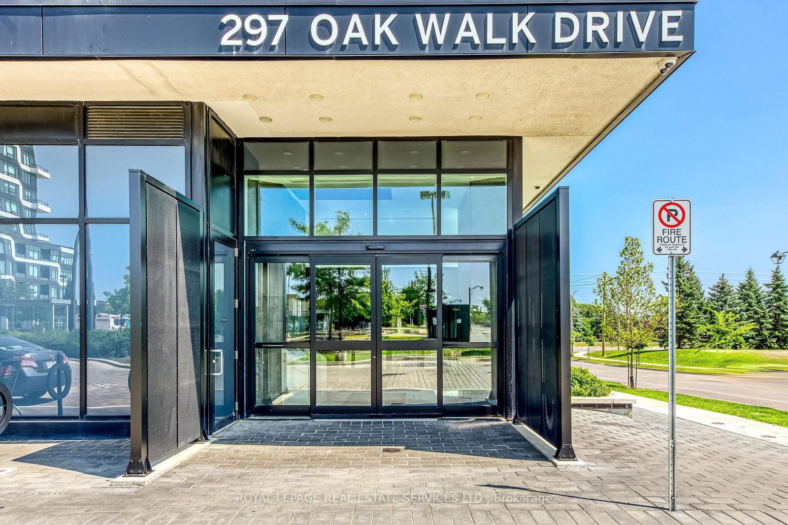 Condo for sale at 1108-297 Oak Walk Drive, Oakville, RO River Oaks, L6H 3R6 - MLS: W12033579